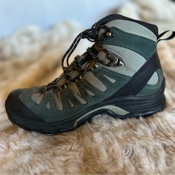Salomon Quest Prime GTX hiking boots women’s 8 - Picture 6 of 13